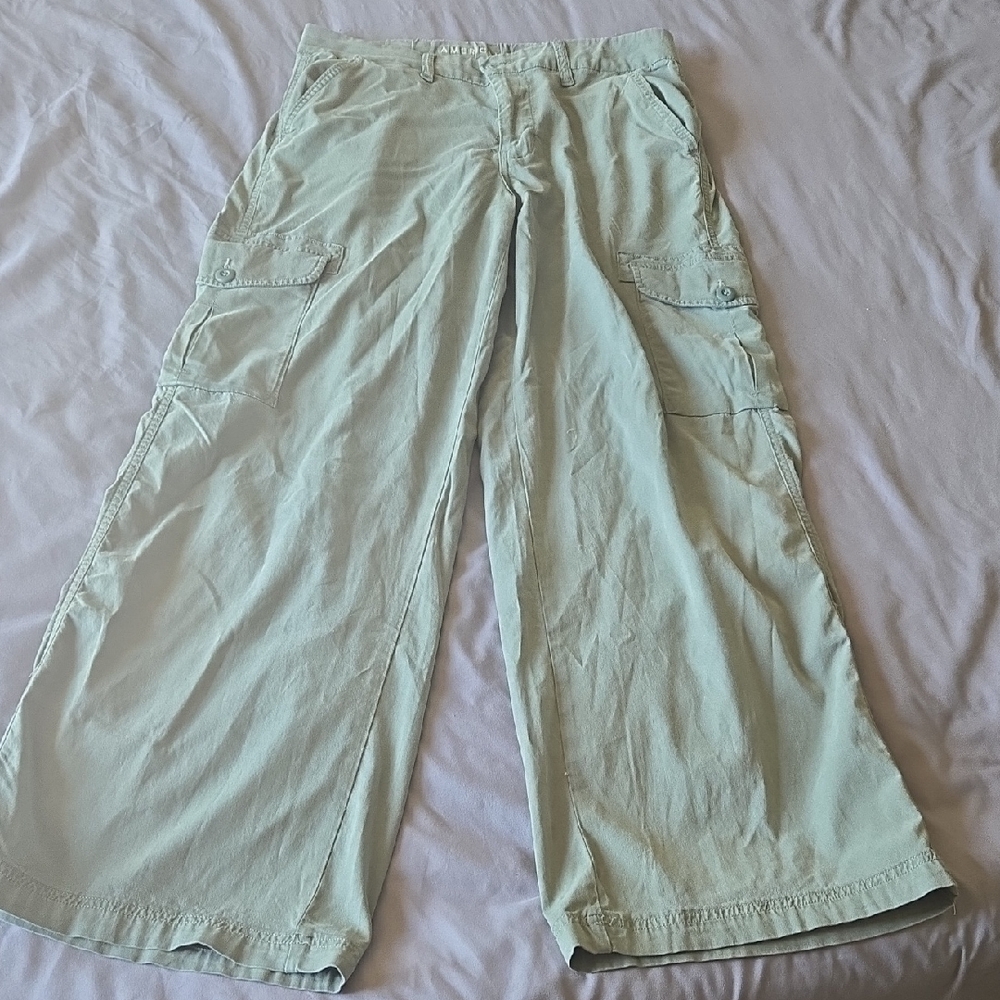 Women's American Eagle Light Green Cargo Pants